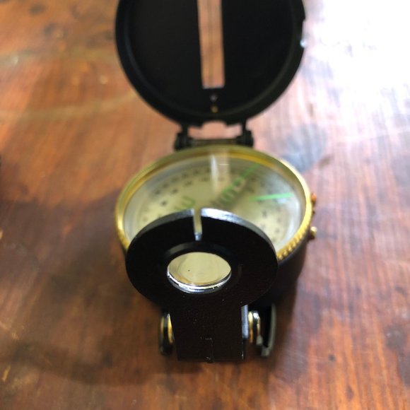 SOLD // Timberland Branded Outdoors Camping Hiking Hunting Survival Tool Kit - Picture 8 of 13